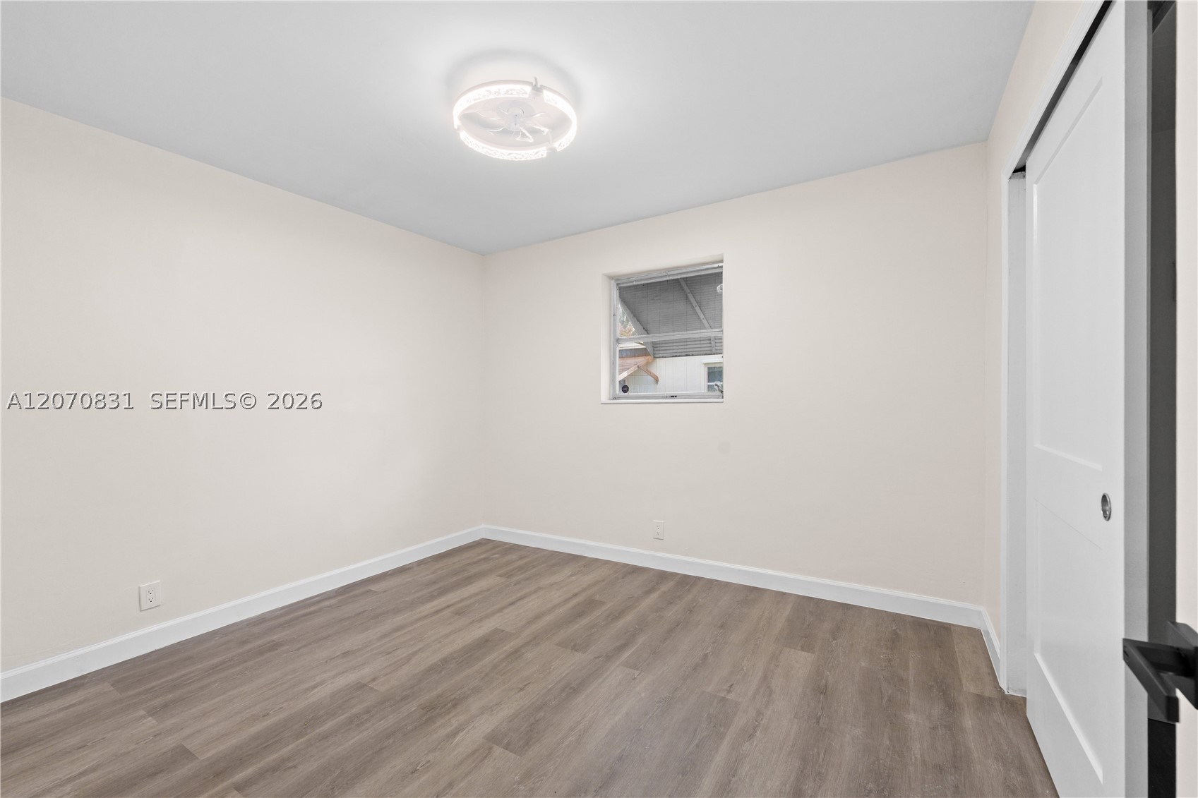 3561 NW 41st St, Lauderdale Lakes FL 33309
