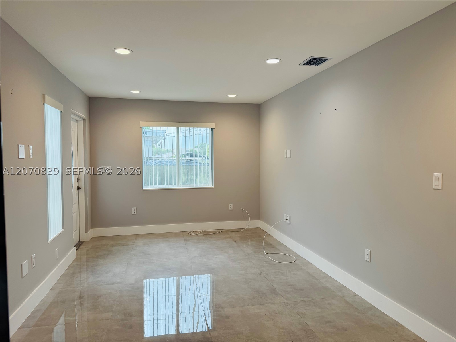1221 SW 76th Ct, Miami FL 33144