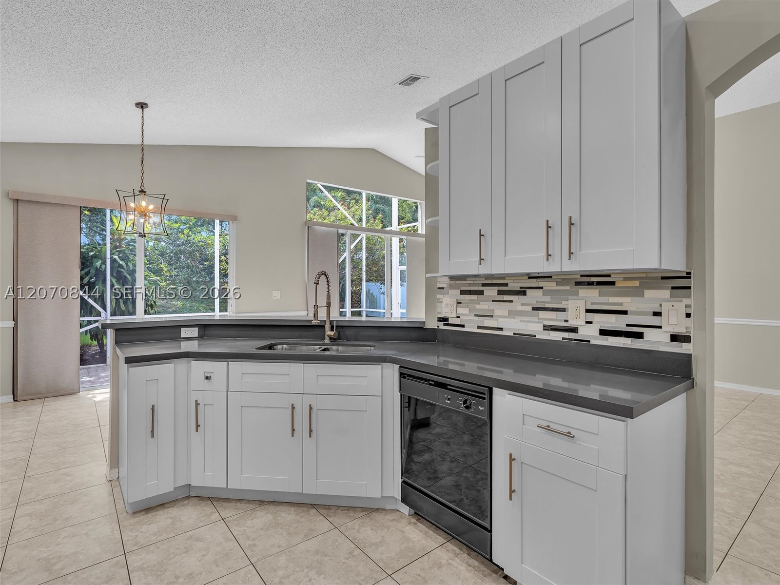 6271 SW 195th Ave, Pembroke Pines FL 33332
