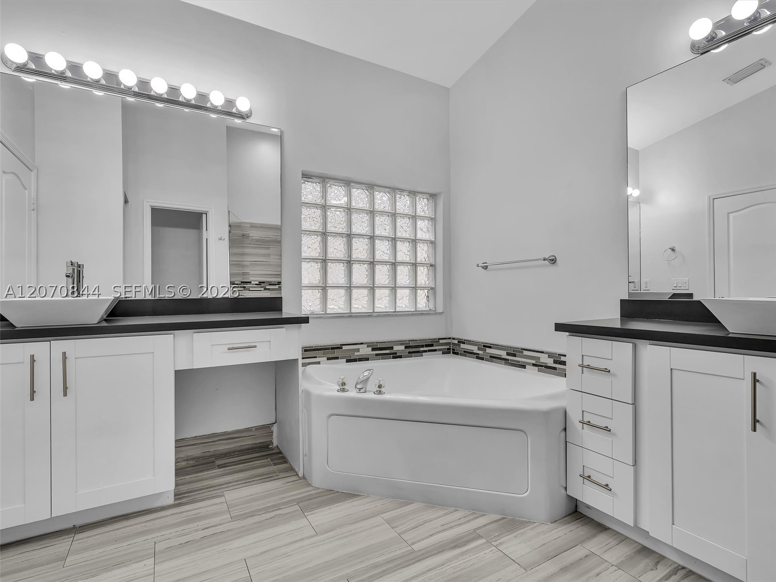 6271 SW 195th Ave, Pembroke Pines FL 33332