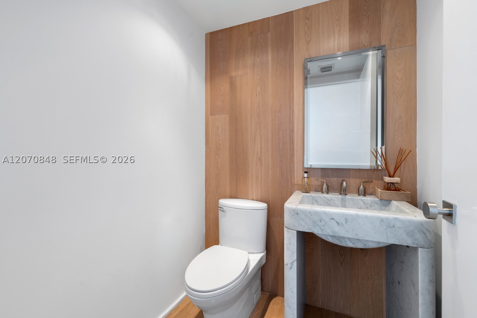 5875 Collins Ave #1102, Miami Beach FL 33140