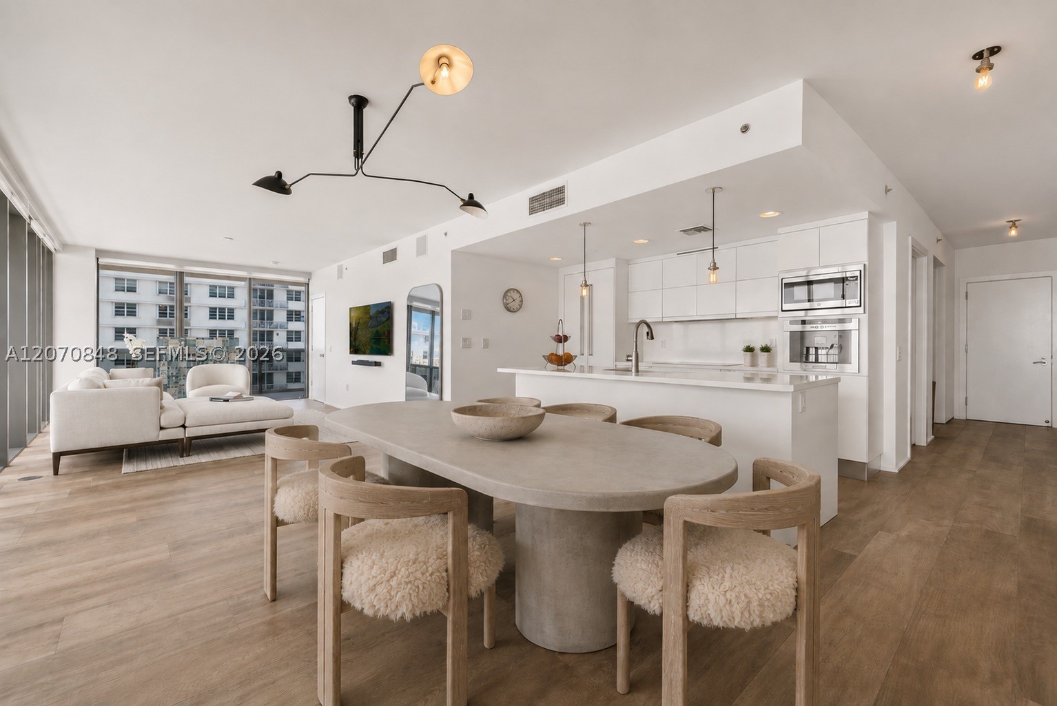 5875 Collins Ave #1102, Miami Beach FL 33140