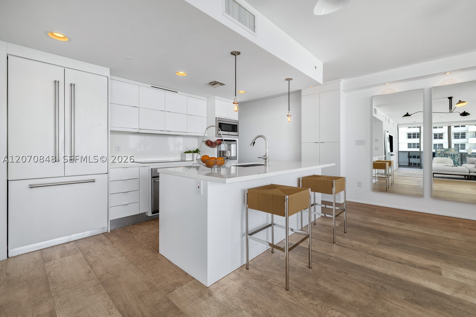 5875 Collins Ave #1102, Miami Beach FL 33140