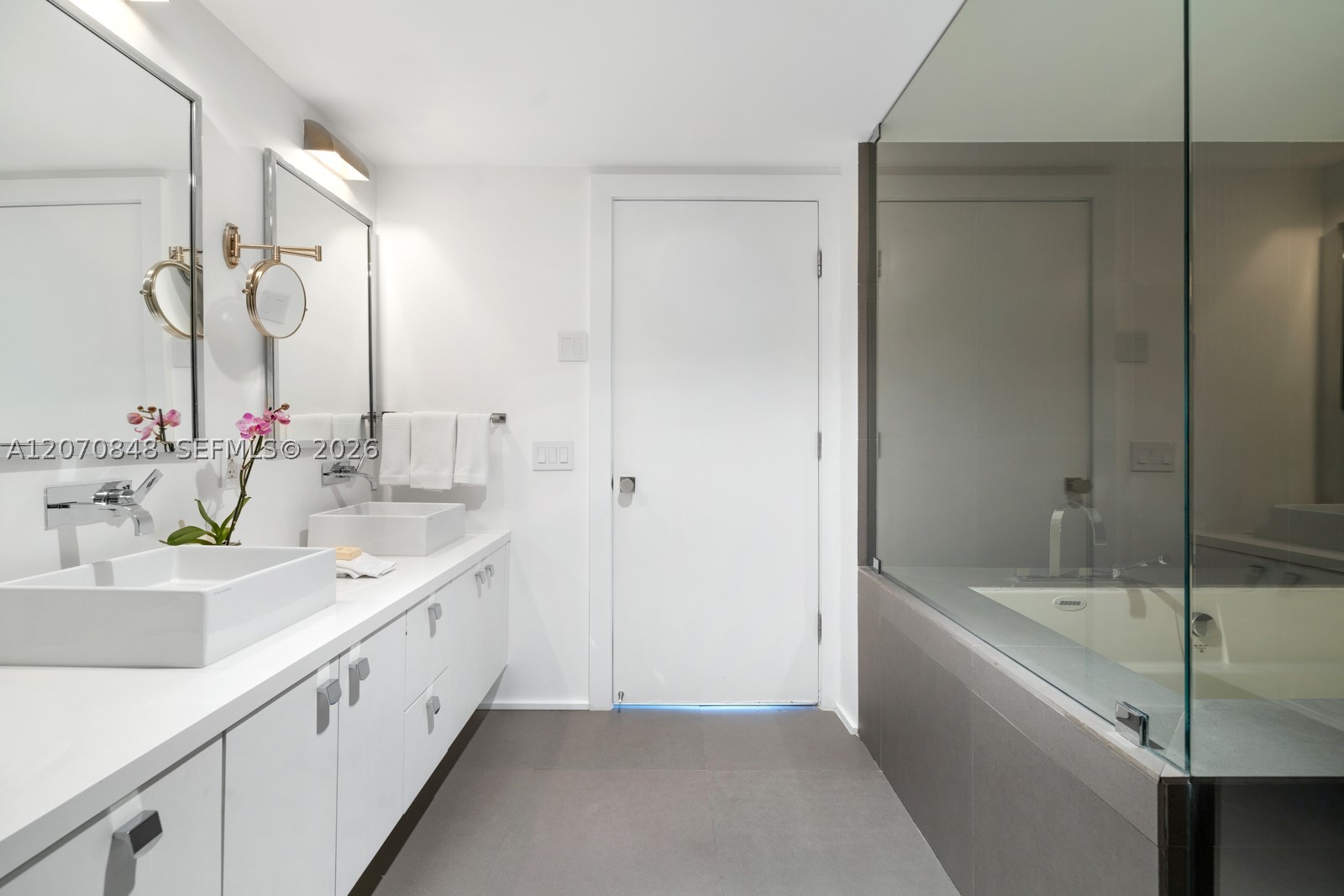 5875 Collins Ave #1102, Miami Beach FL 33140