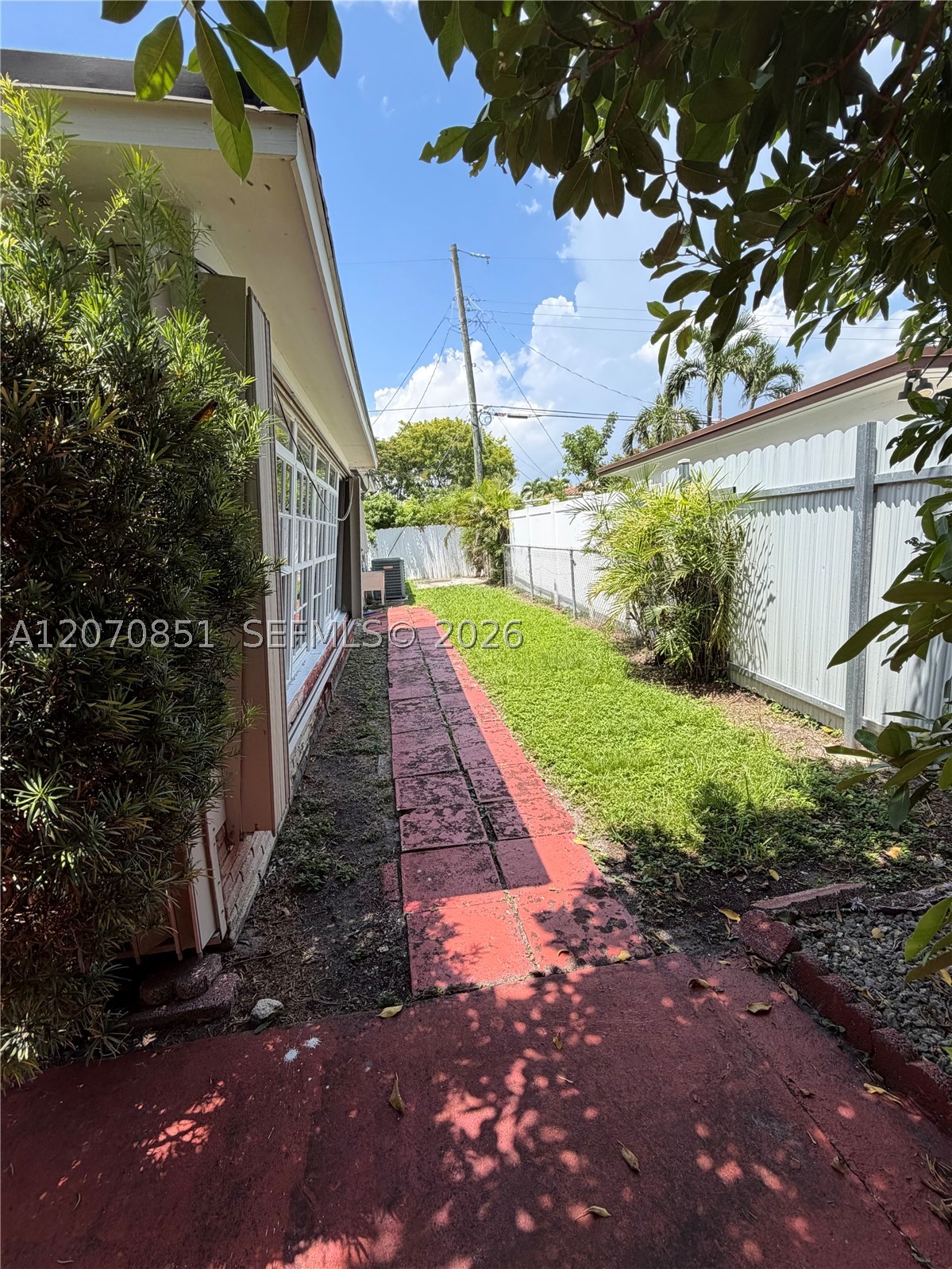 4175 SW 87th Ave #1, Miami FL 33165