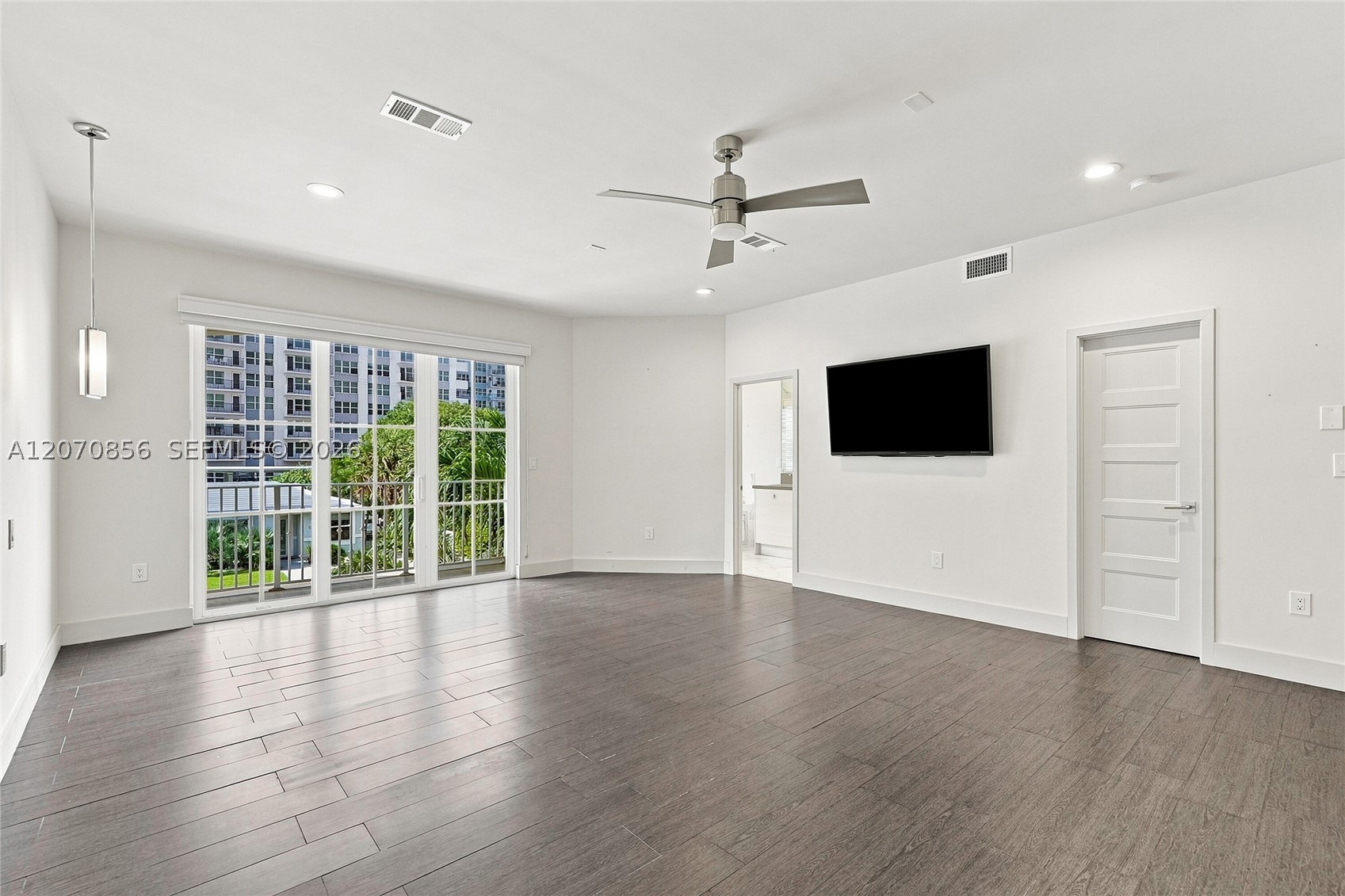 3237 NE 5th St #3237, Pompano Beach FL 33062