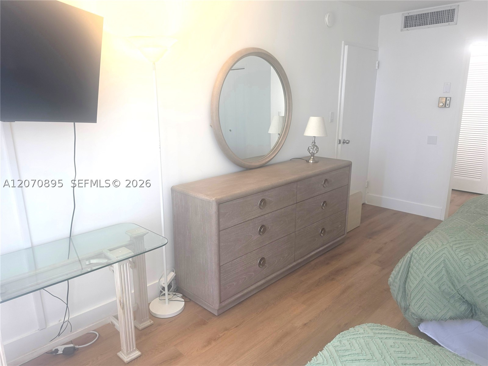 5151 Collins Ave #826, Miami Beach FL 33140