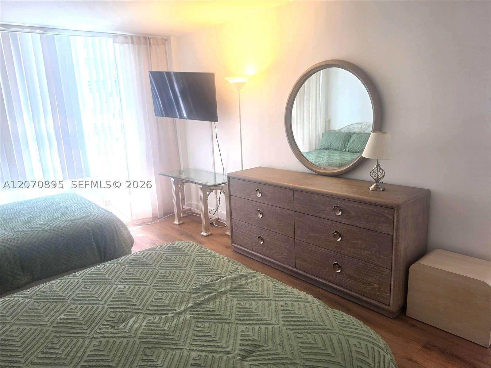 5151 Collins Ave #826, Miami Beach FL 33140