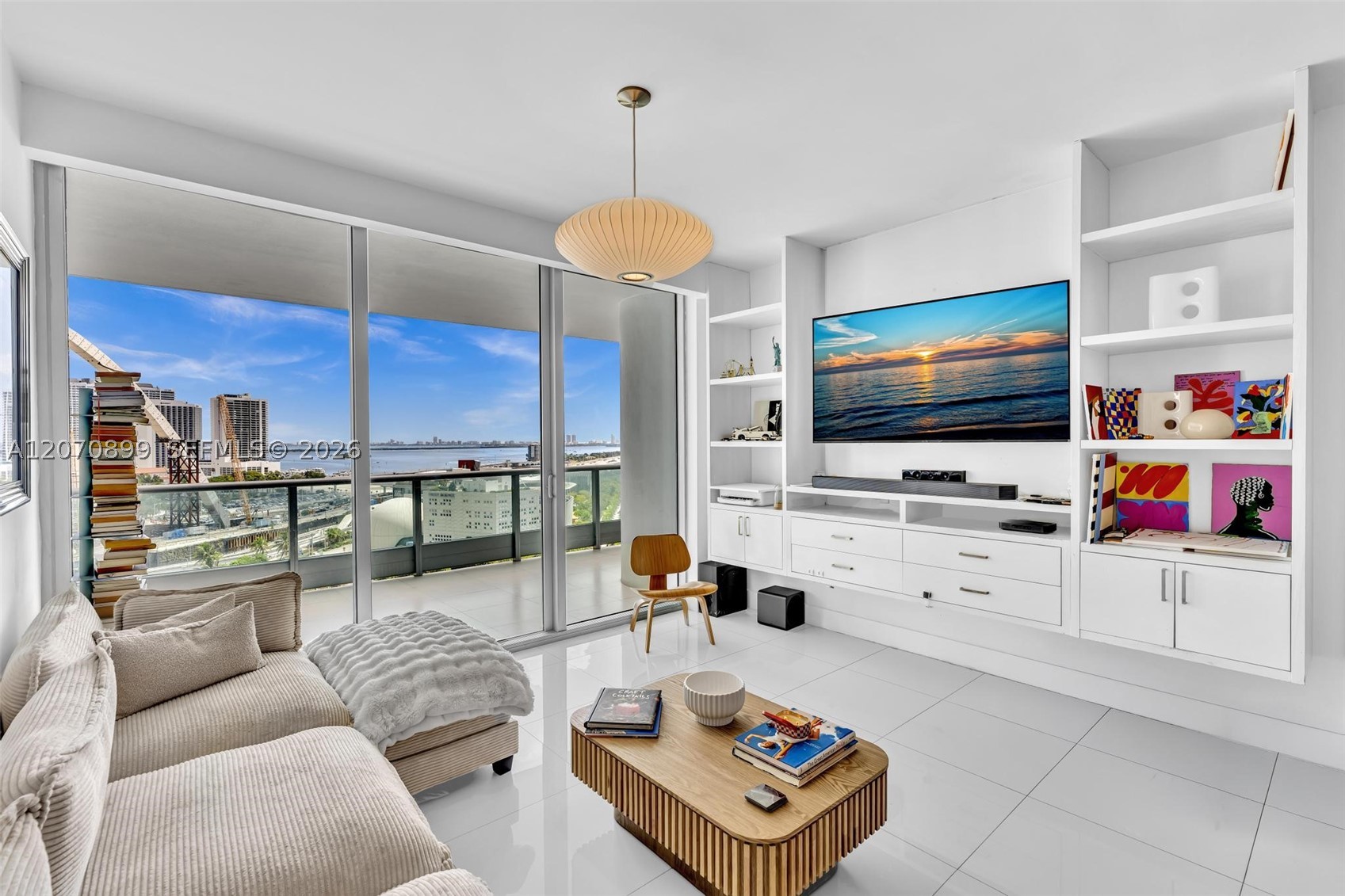 900 Biscayne Blvd #1708, Miami FL 33132