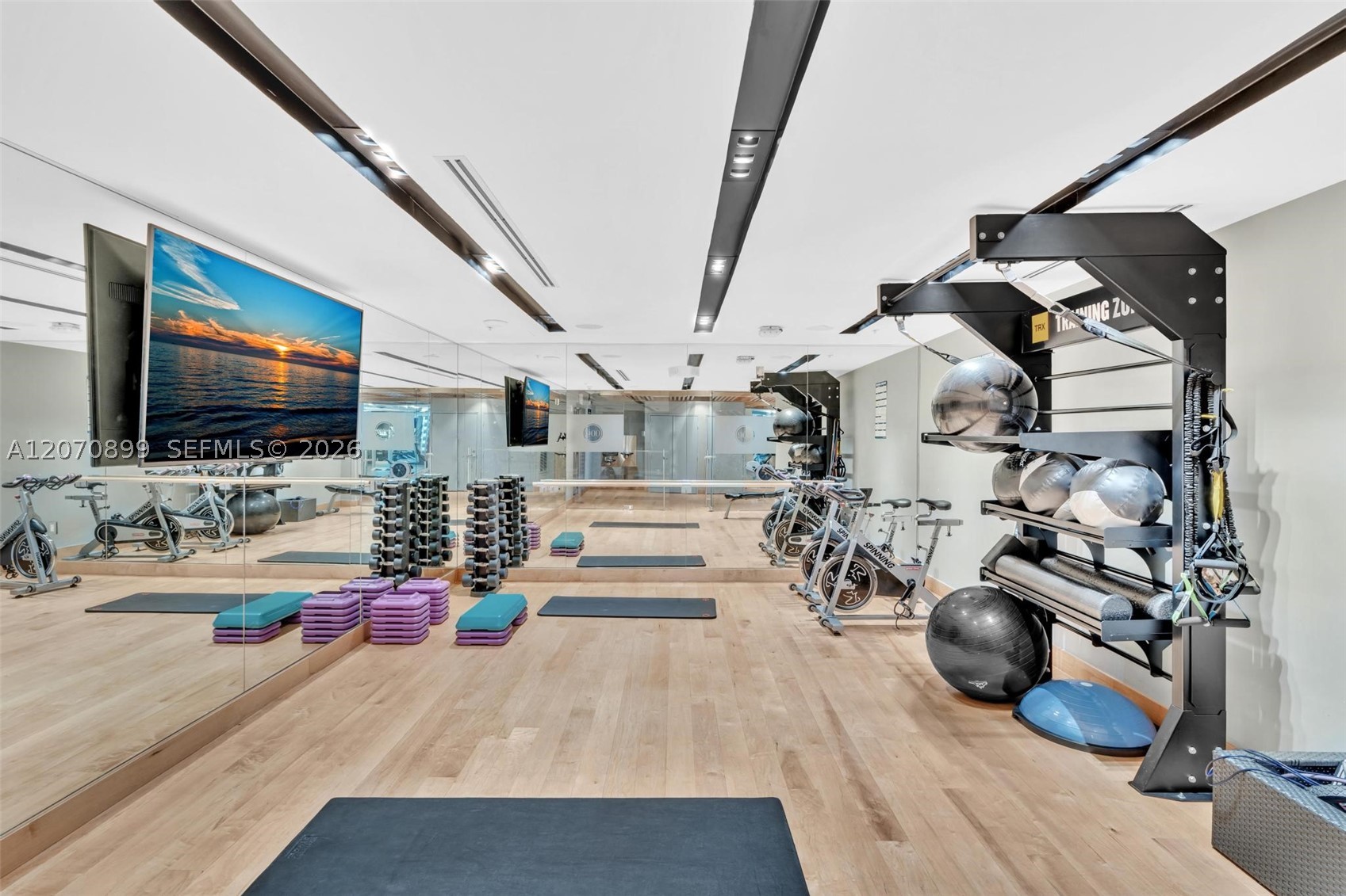 900 Biscayne Blvd #1708, Miami FL 33132
