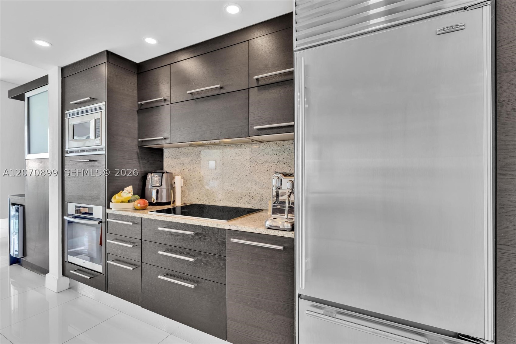 900 Biscayne Blvd #1708, Miami FL 33132