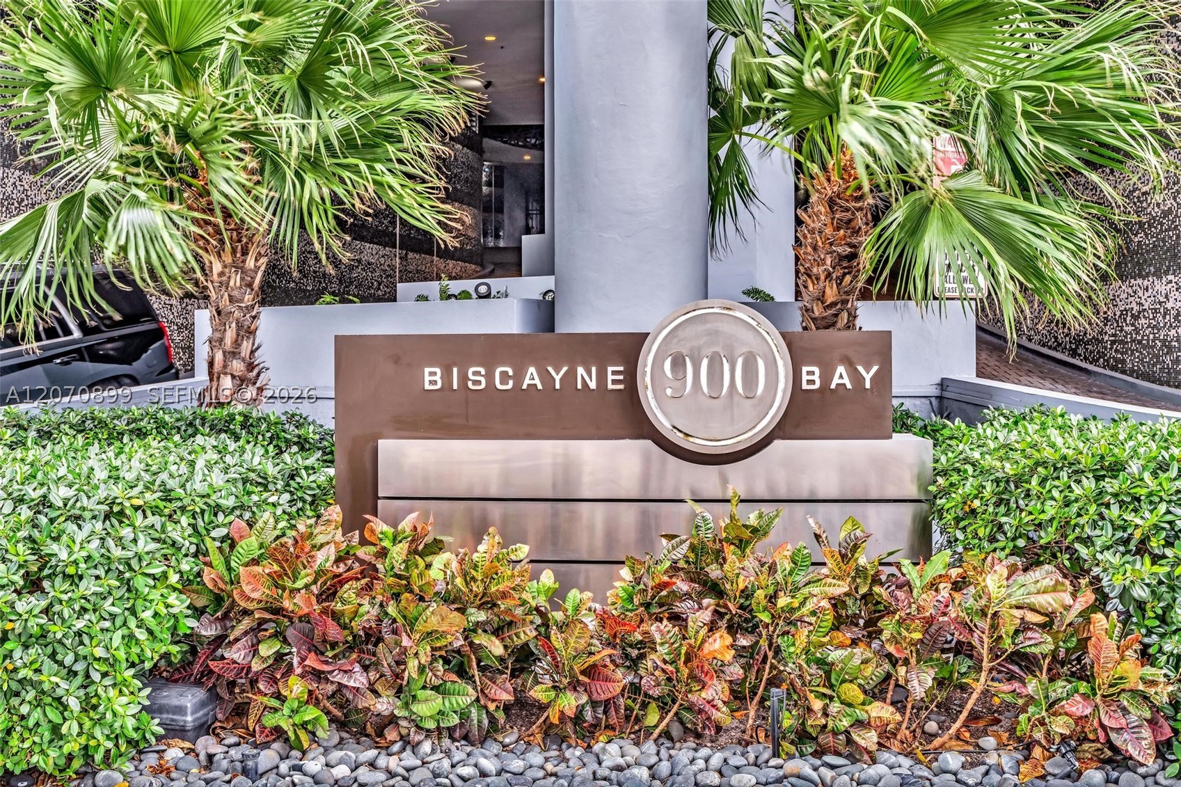 900 Biscayne Blvd #1708, Miami FL 33132