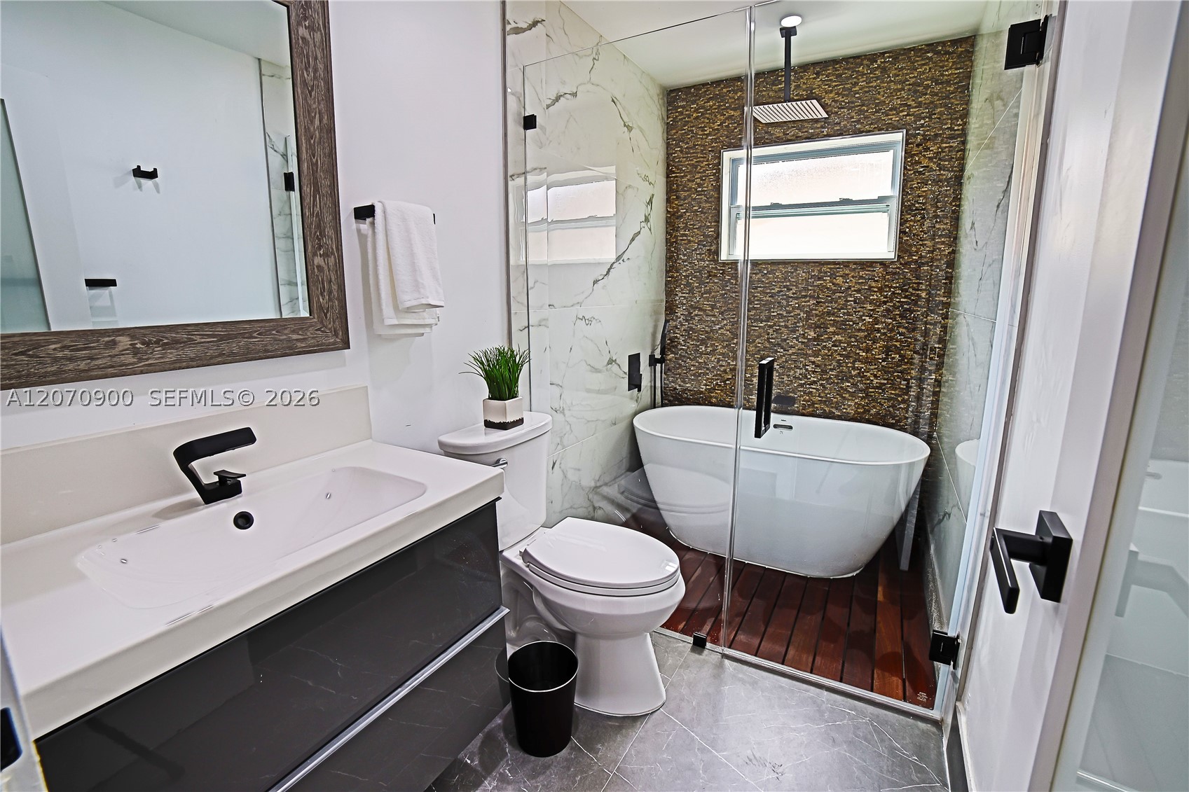 8651 Sunset Strip, Sunrise FL 33322
