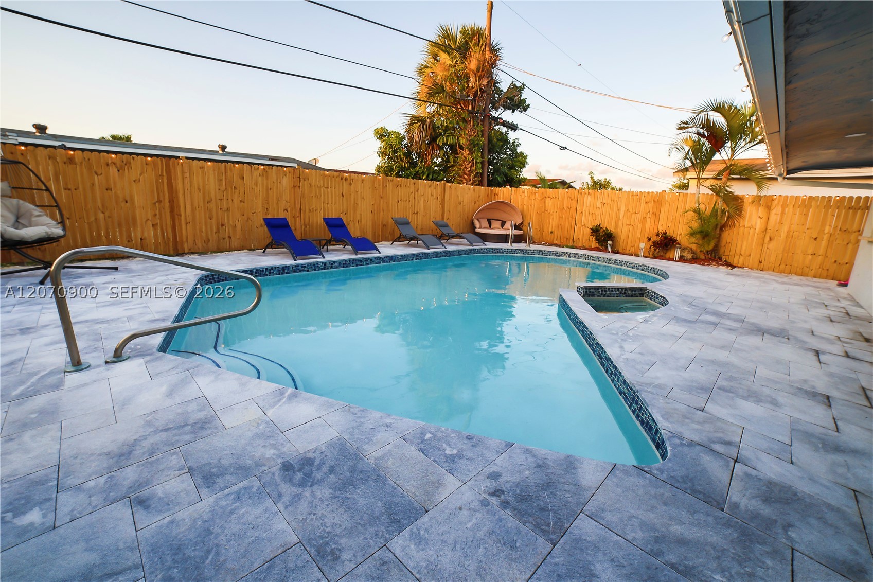 8651 Sunset Strip, Sunrise FL 33322