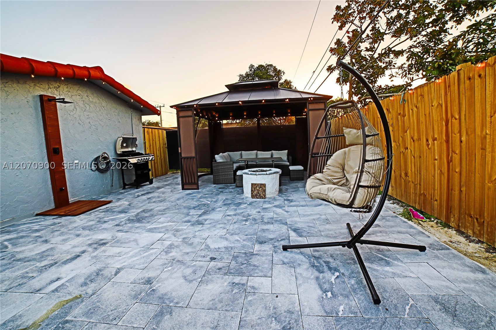 8651 Sunset Strip, Sunrise FL 33322