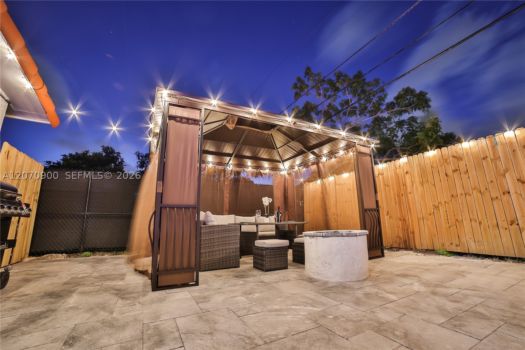 8651 Sunset Strip, Sunrise FL 33322