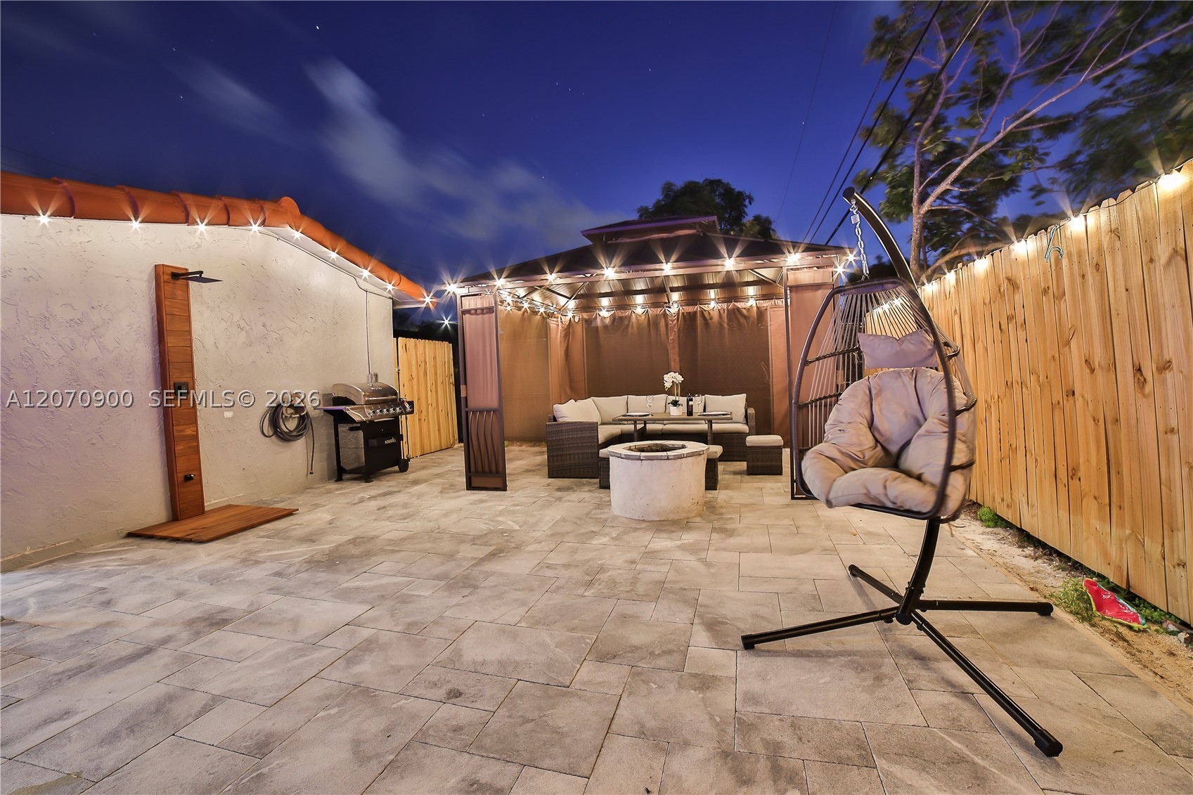 8651 Sunset Strip, Sunrise FL 33322