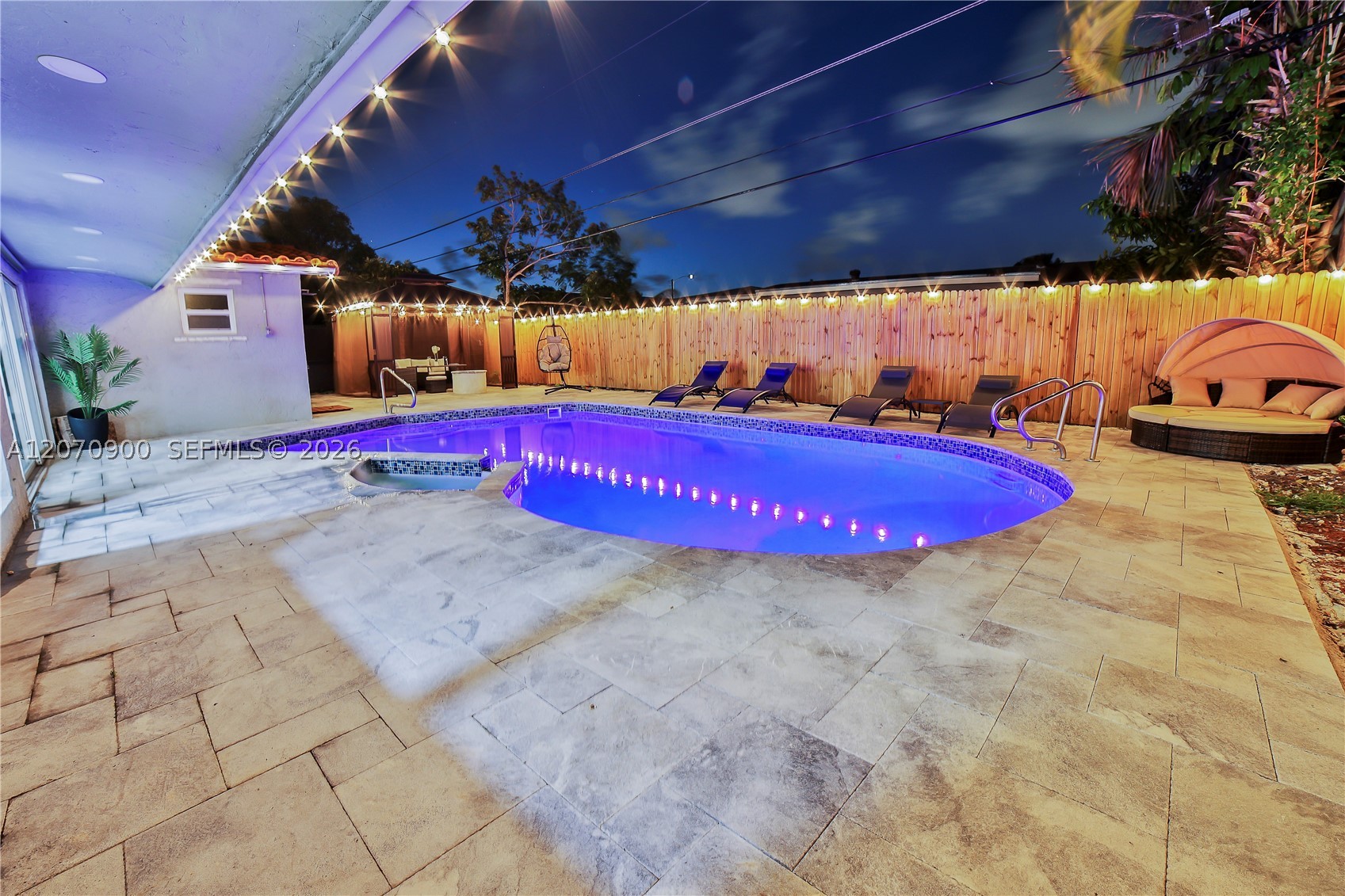 8651 Sunset Strip, Sunrise FL 33322