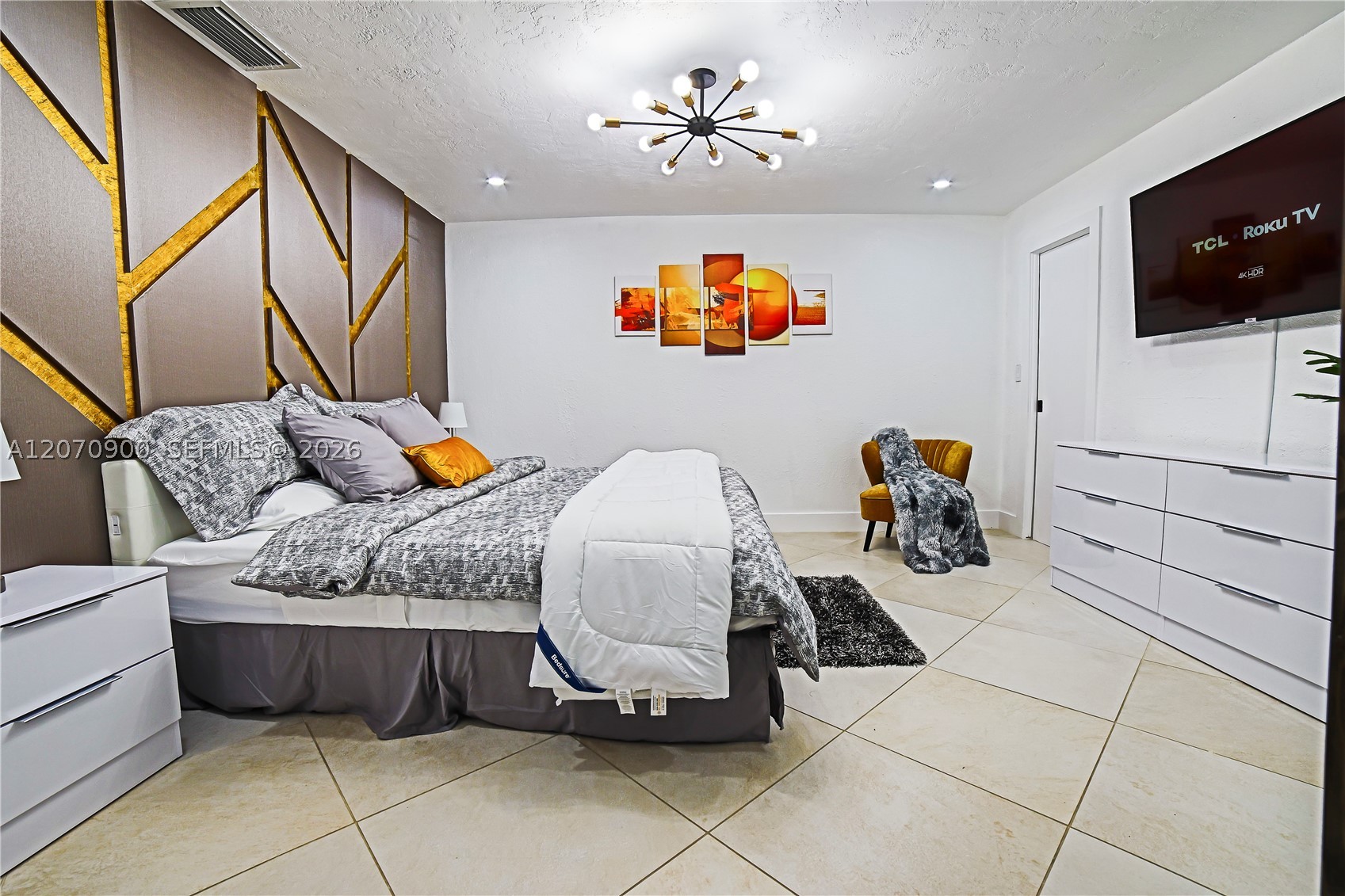8651 Sunset Strip, Sunrise FL 33322