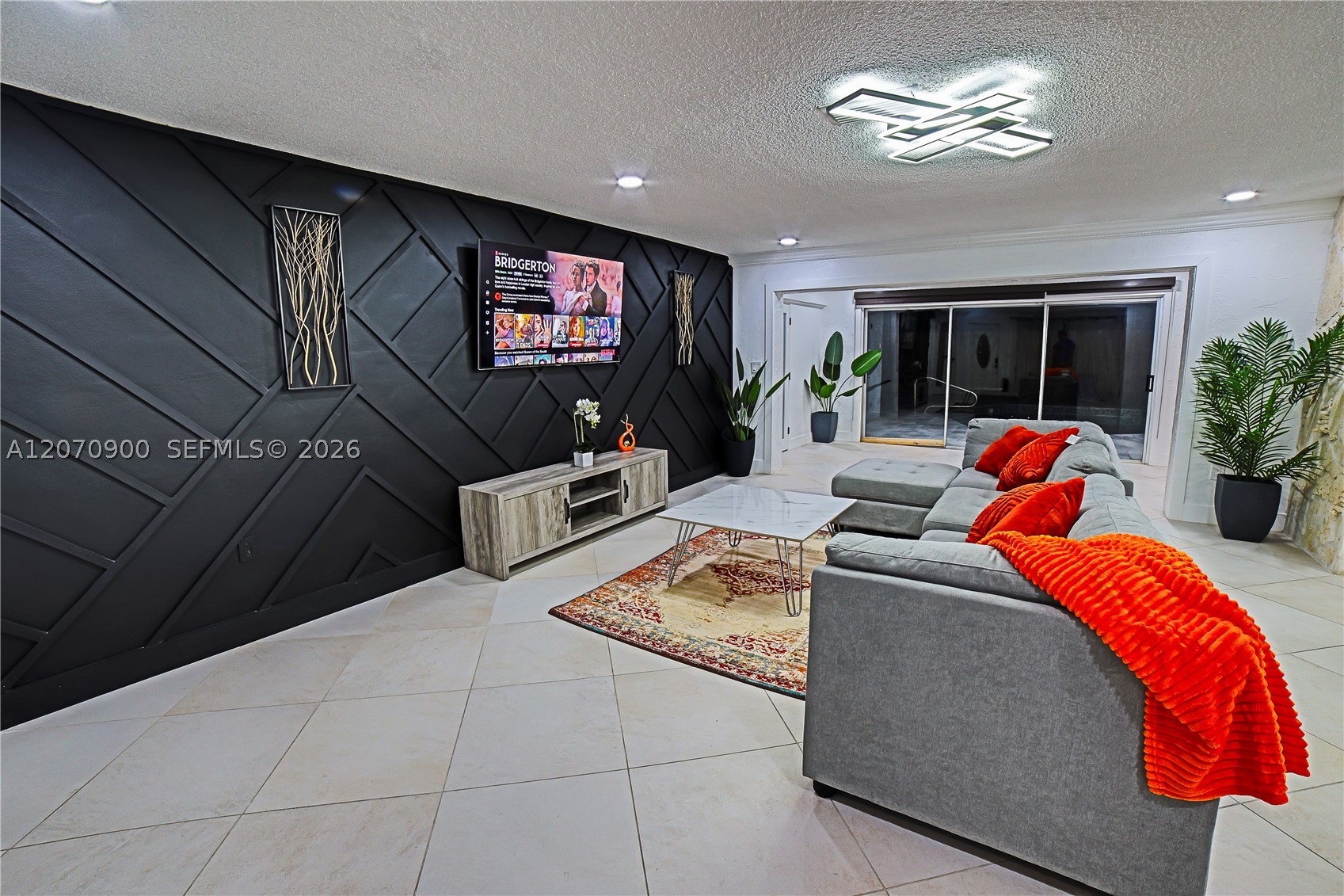 8651 Sunset Strip, Sunrise FL 33322