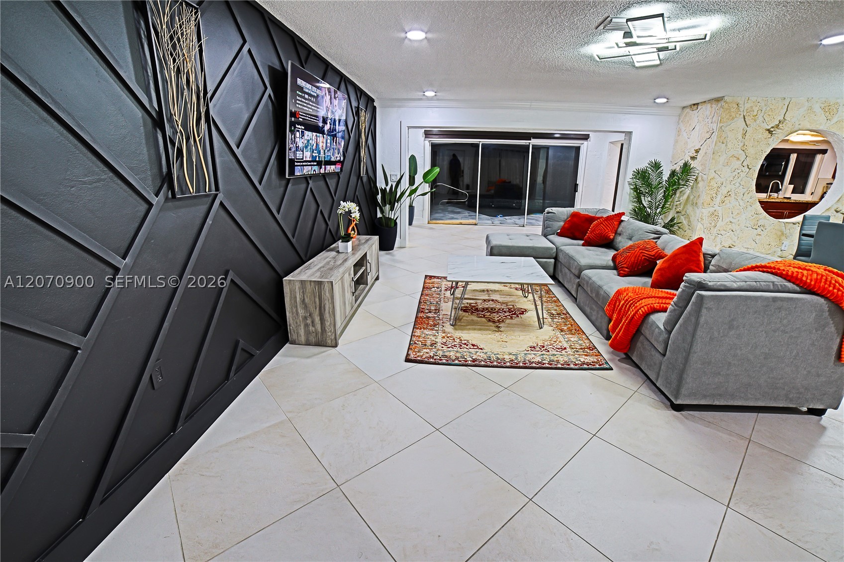 8651 Sunset Strip, Sunrise FL 33322