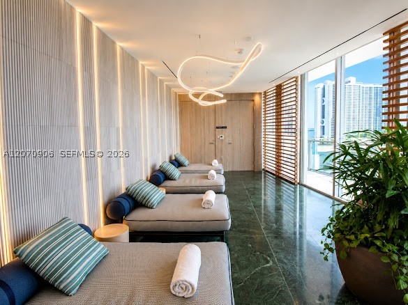 1400 Biscayne Blvd #3401, Miami FL 33132