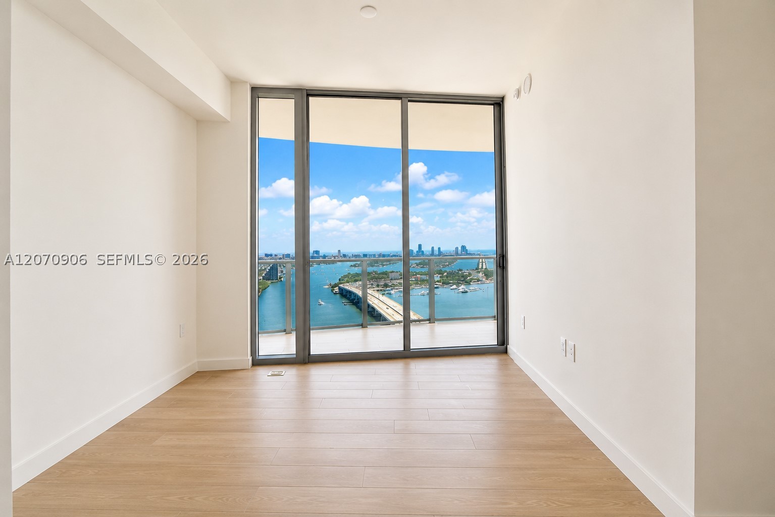 1400 Biscayne Blvd #3401, Miami FL 33132