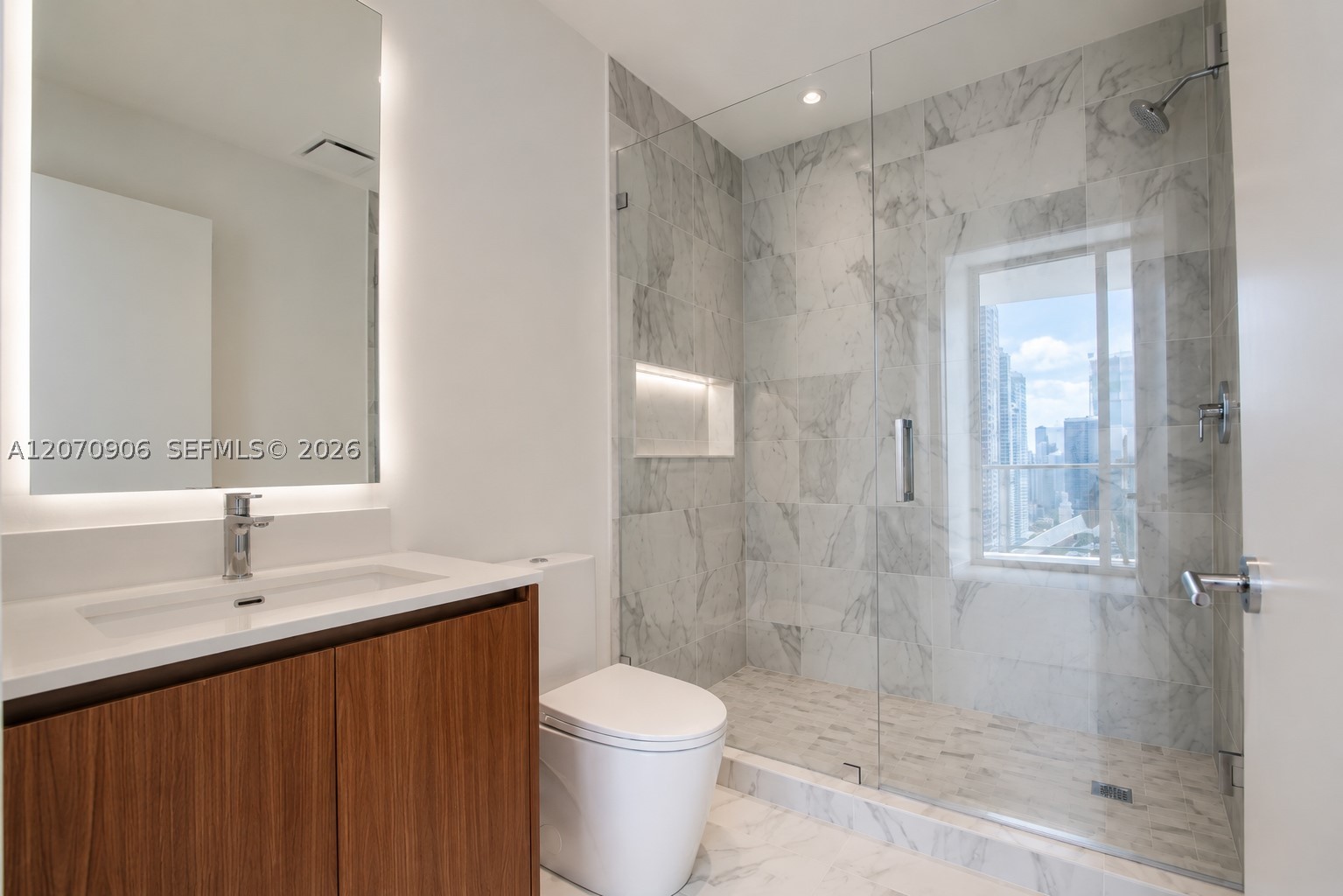 1400 Biscayne Blvd #3401, Miami FL 33132