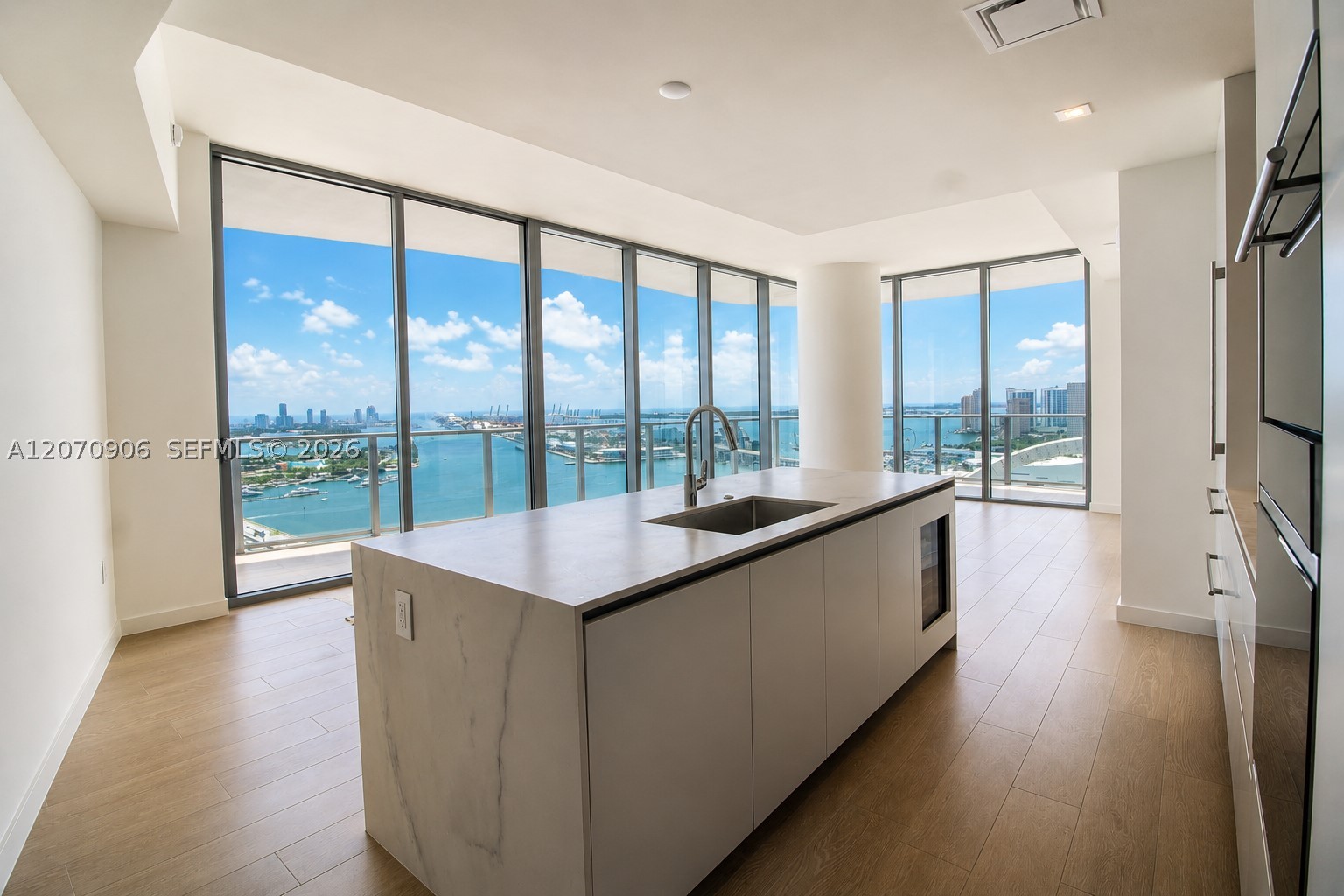 1400 Biscayne Blvd #3401, Miami FL 33132