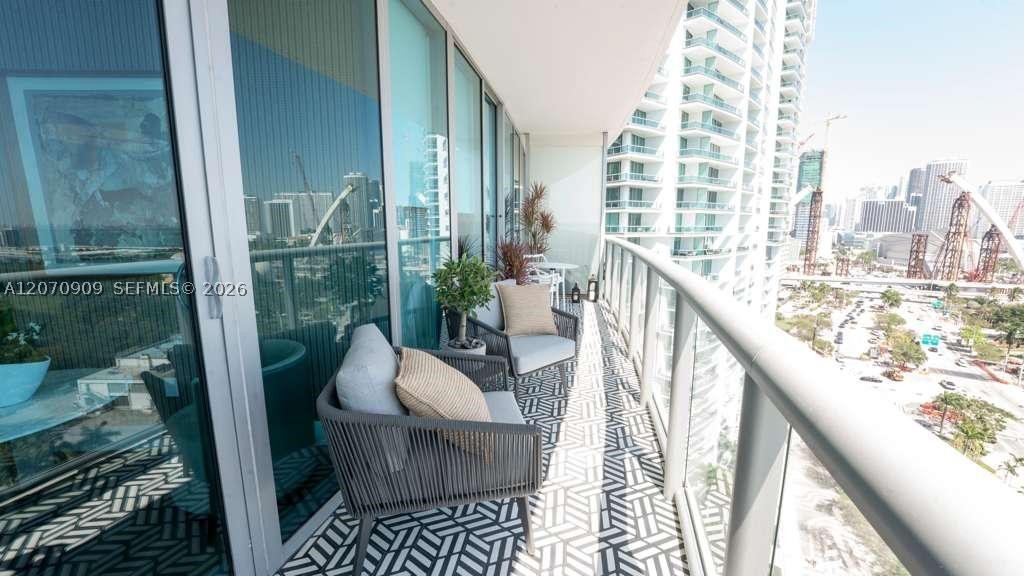 888 Biscayne Blvd #1509, Miami FL 33132
