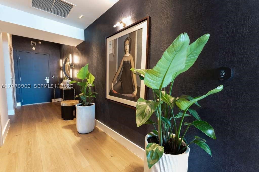 888 Biscayne Blvd #1509, Miami FL 33132