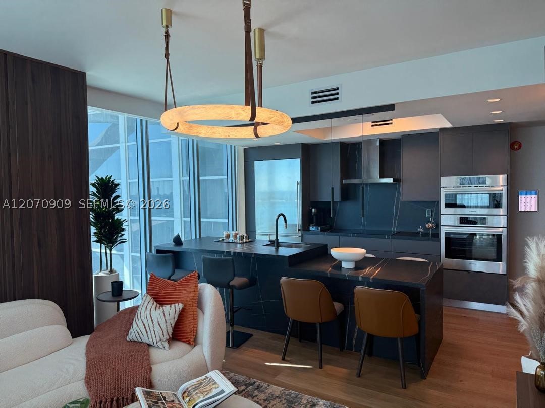 888 Biscayne Blvd #1509, Miami FL 33132