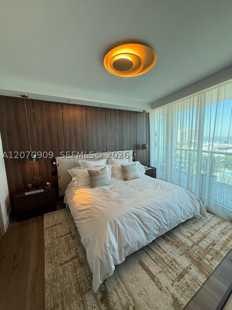 888 Biscayne Blvd #1509, Miami FL 33132