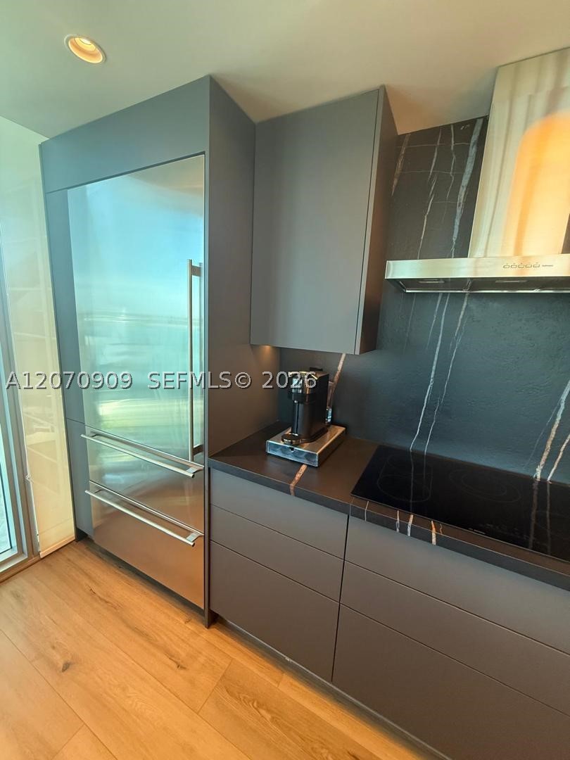 888 Biscayne Blvd #1509, Miami FL 33132