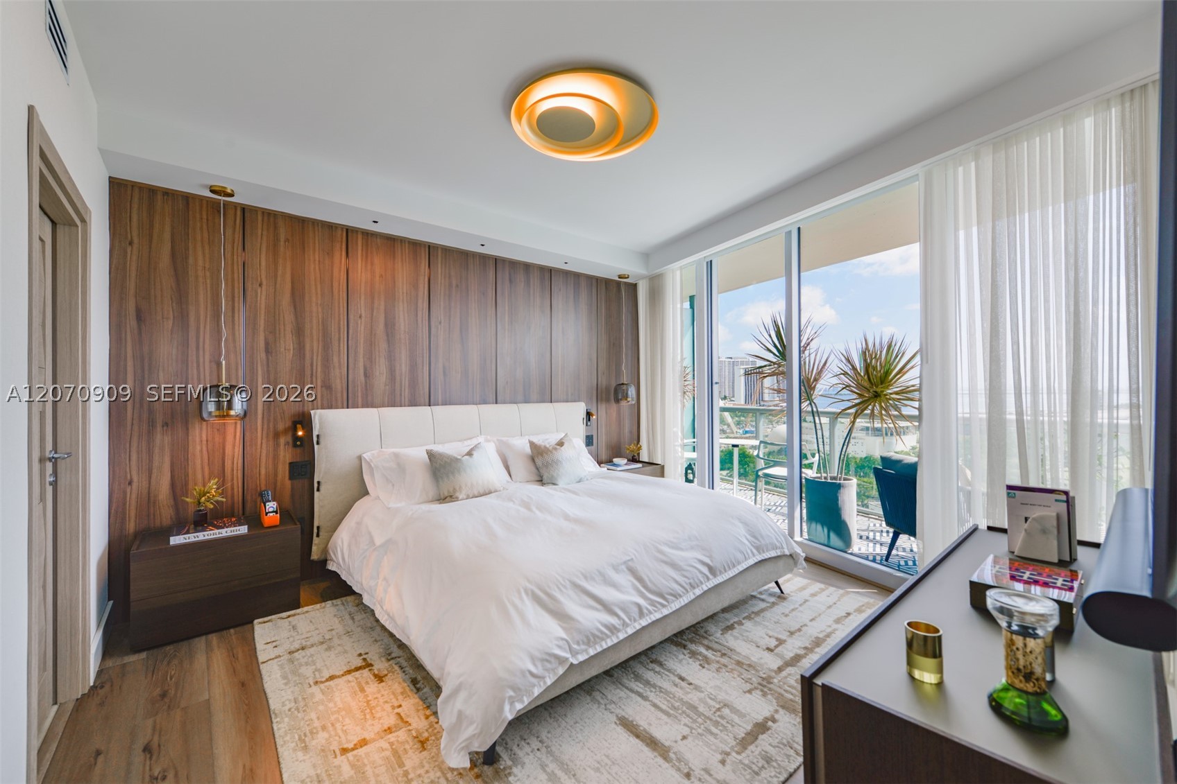 888 Biscayne Blvd #1509, Miami FL 33132