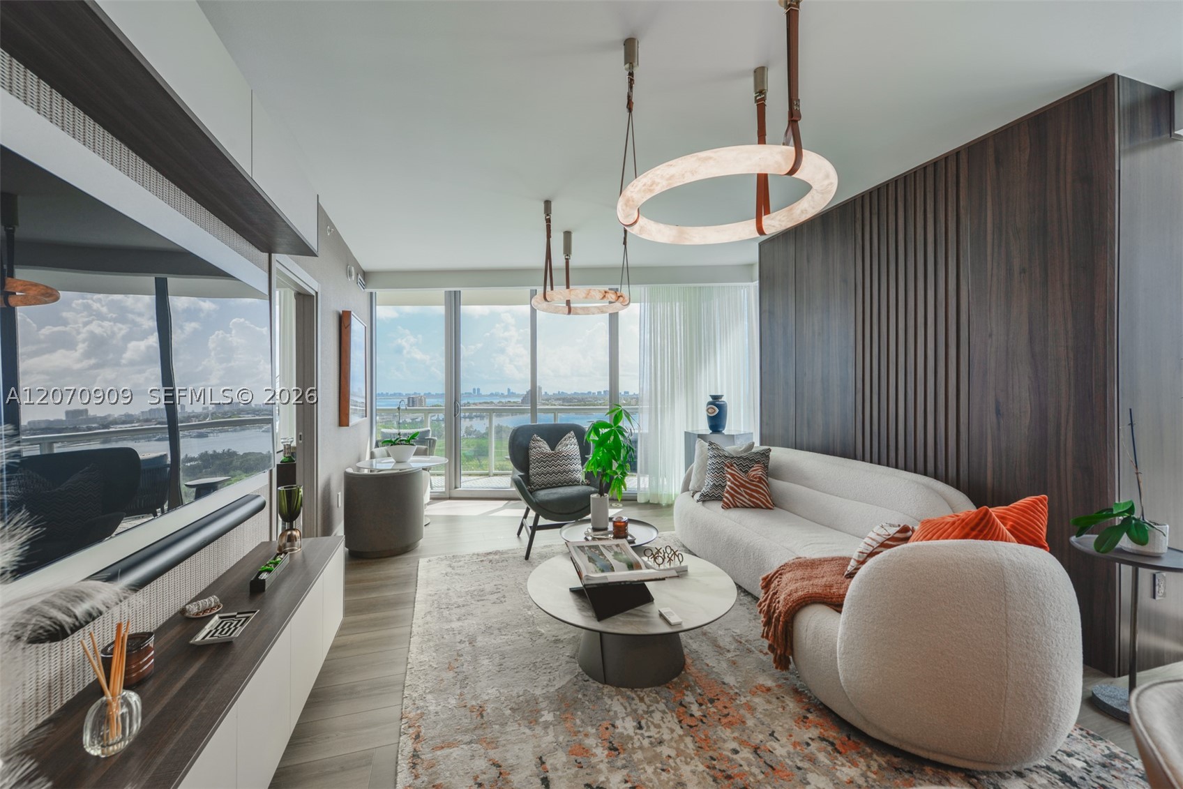 888 Biscayne Blvd #1509, Miami FL 33132