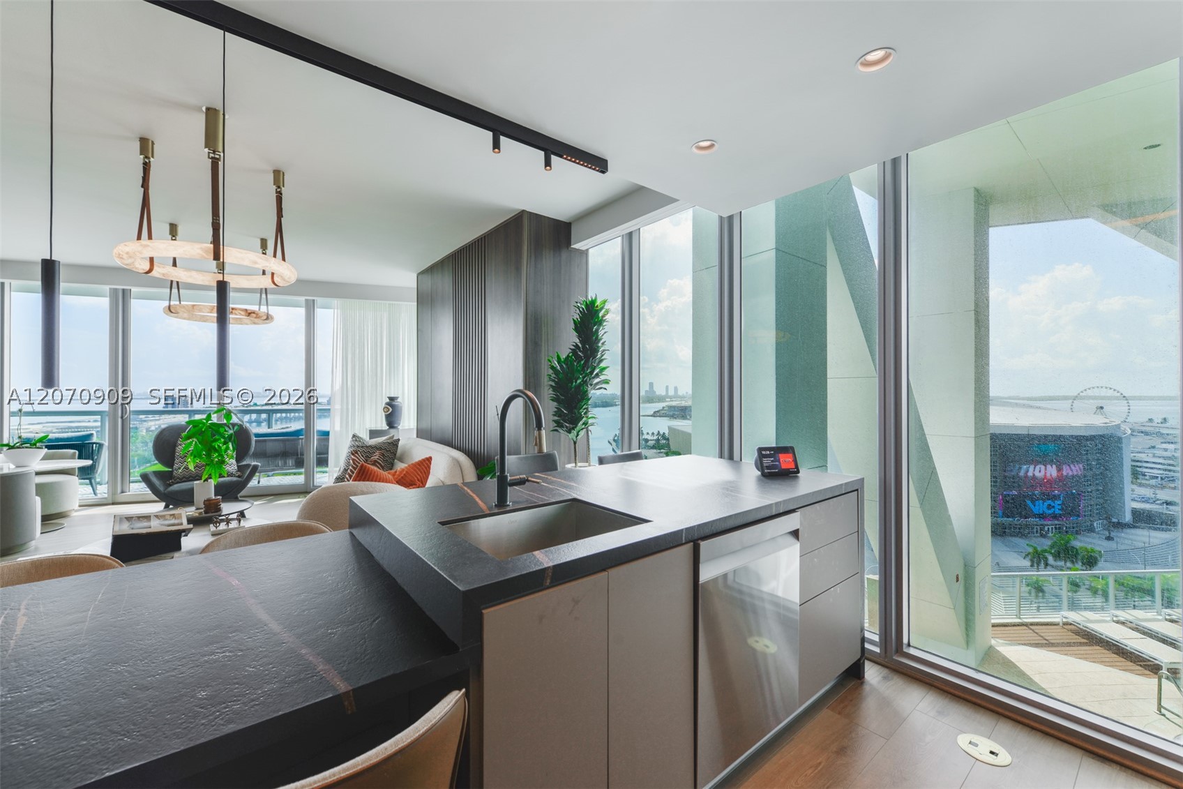 888 Biscayne Blvd #1509, Miami FL 33132