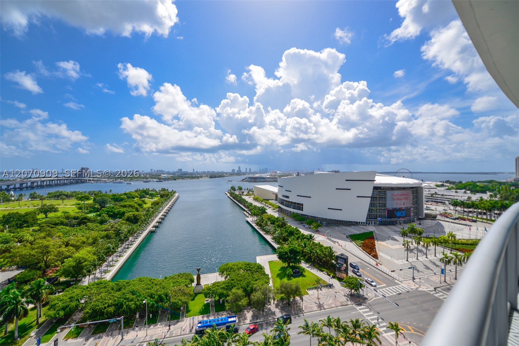 888 Biscayne Blvd #1509, Miami FL 33132