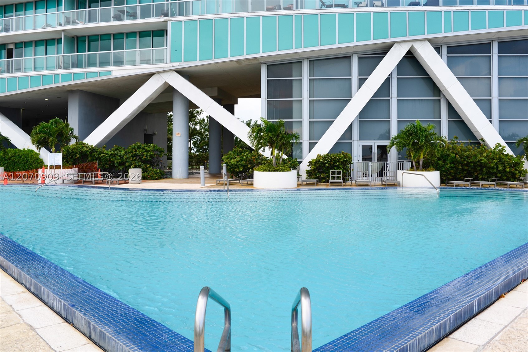 888 Biscayne Blvd #1509, Miami FL 33132