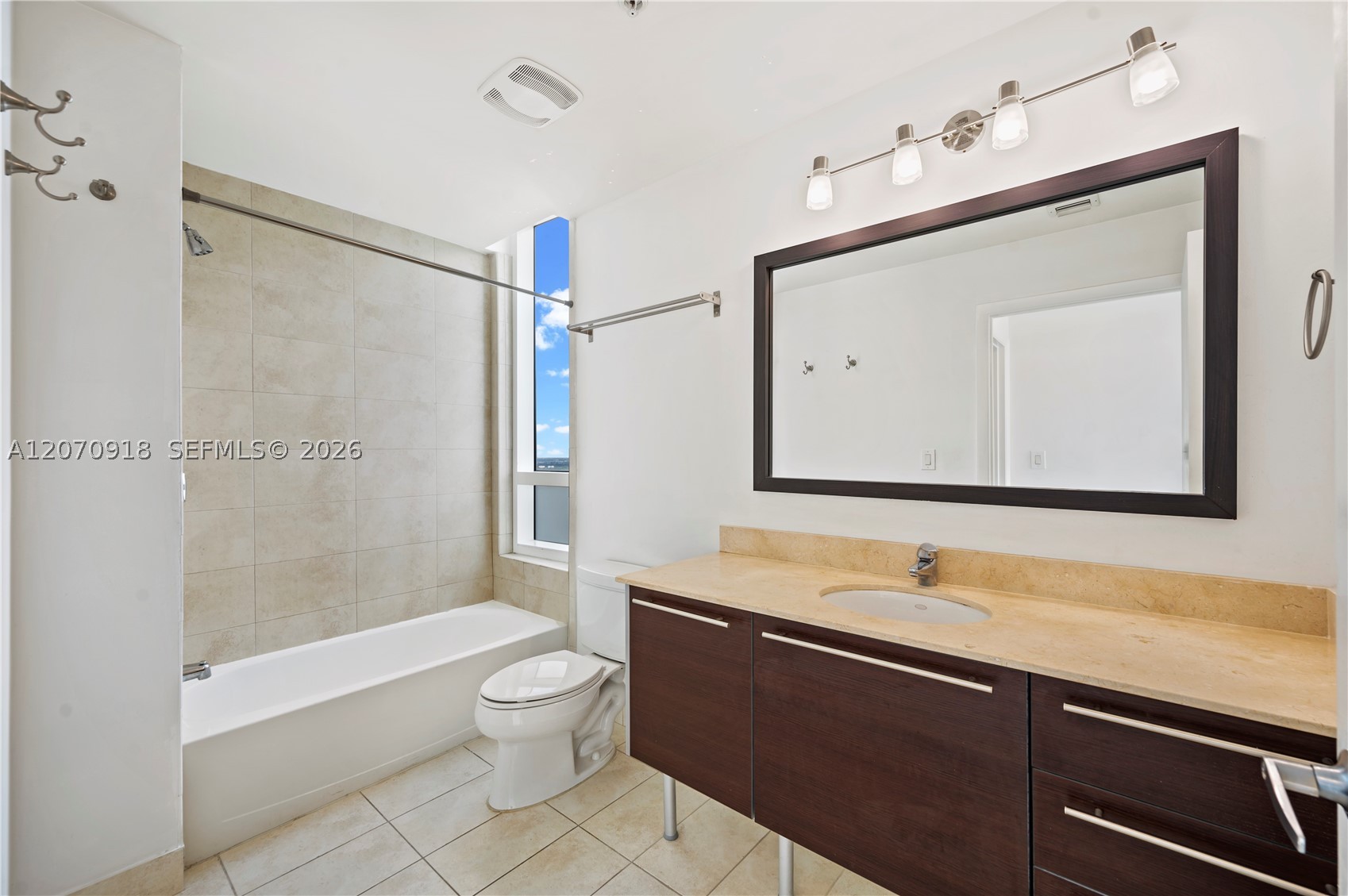 1900 N Bayshore Dr #4302, Miami FL 33132