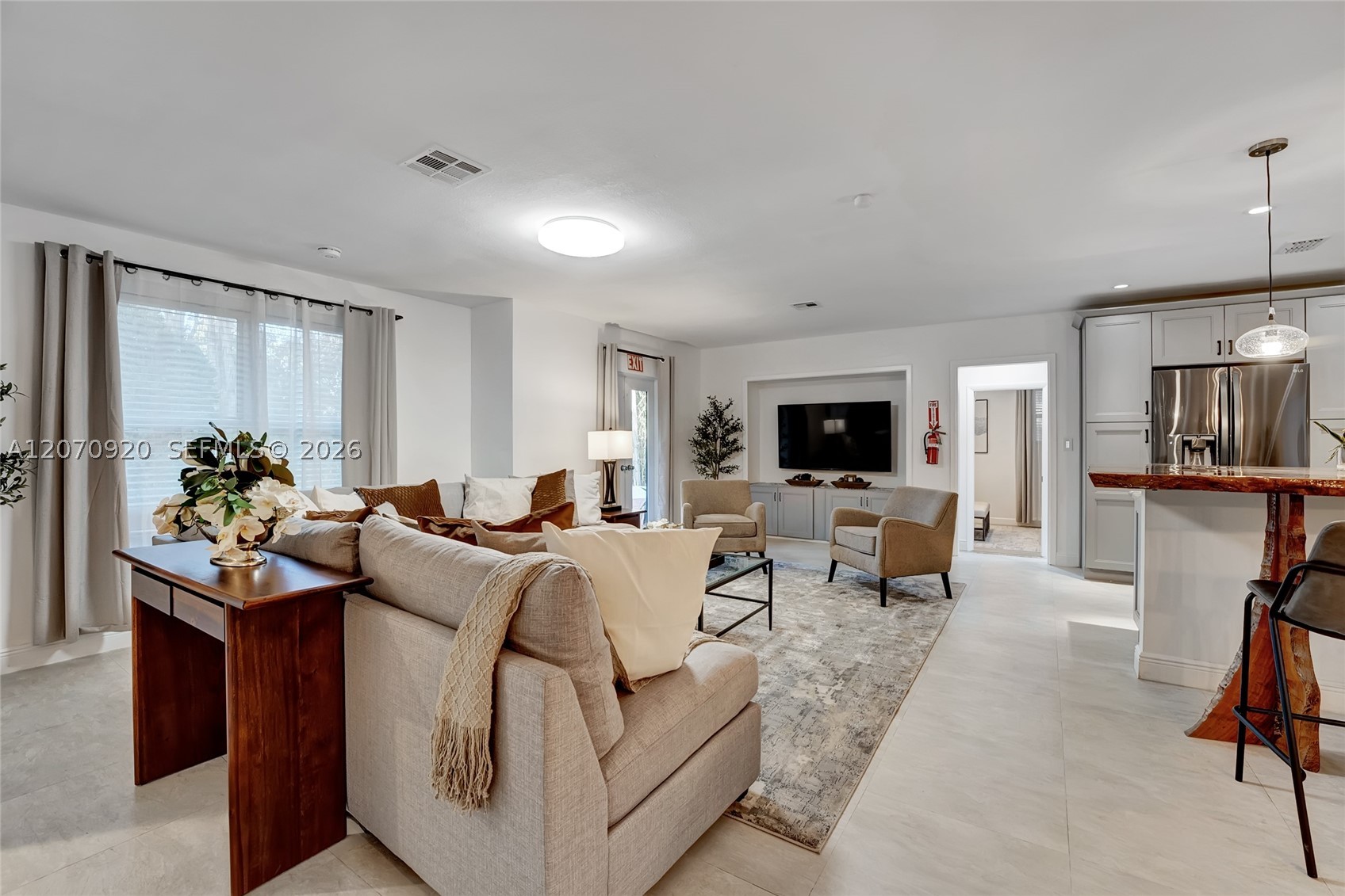 14330 SW 20th St, Davie FL 33325