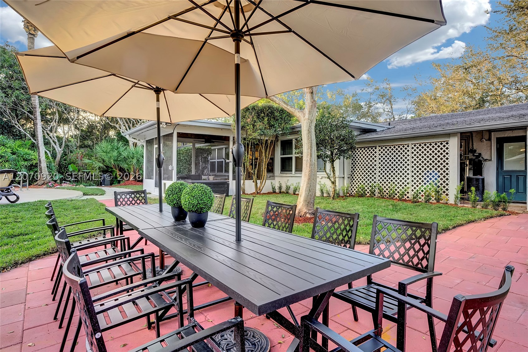14330 SW 20th St, Davie FL 33325