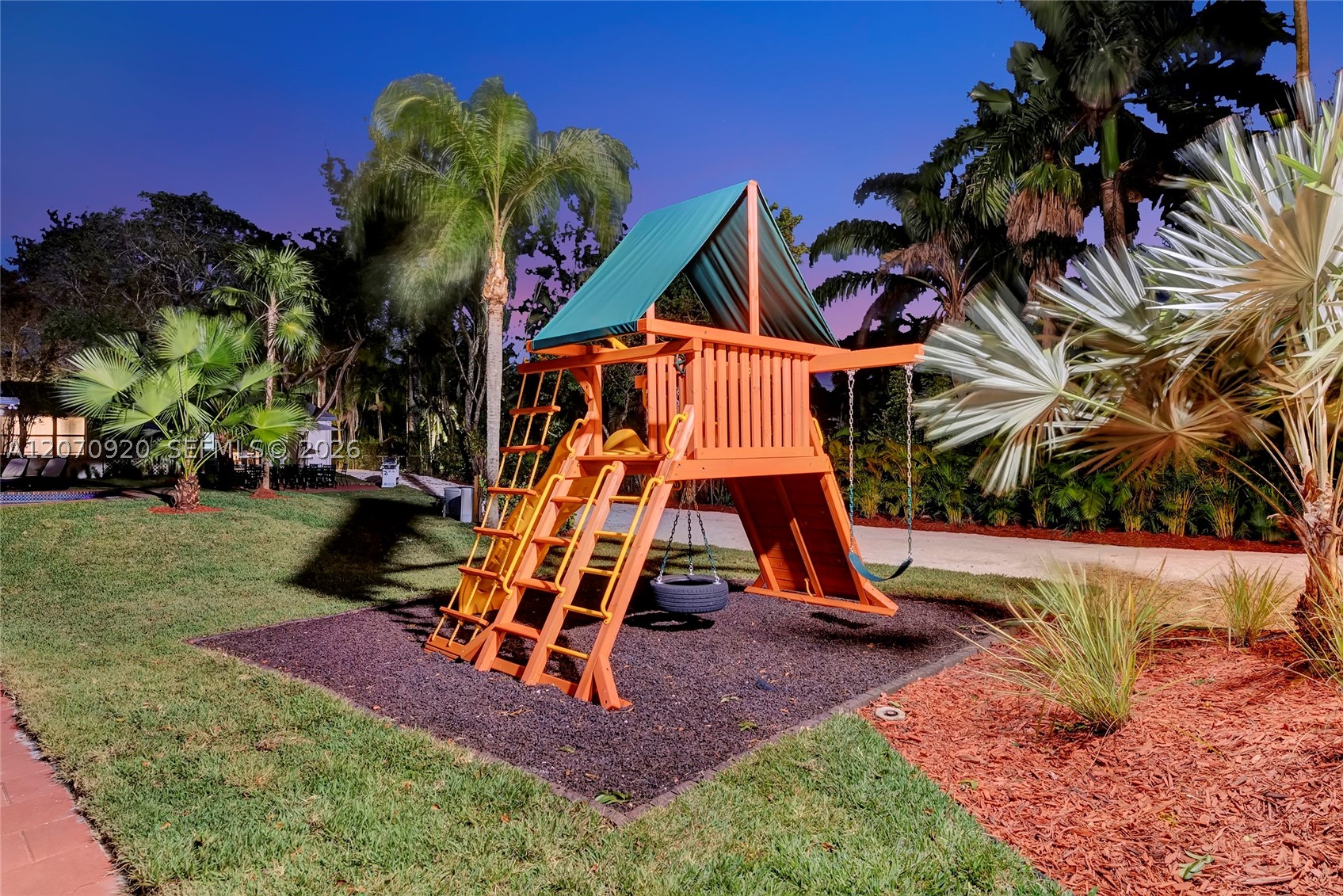 14330 SW 20th St, Davie FL 33325