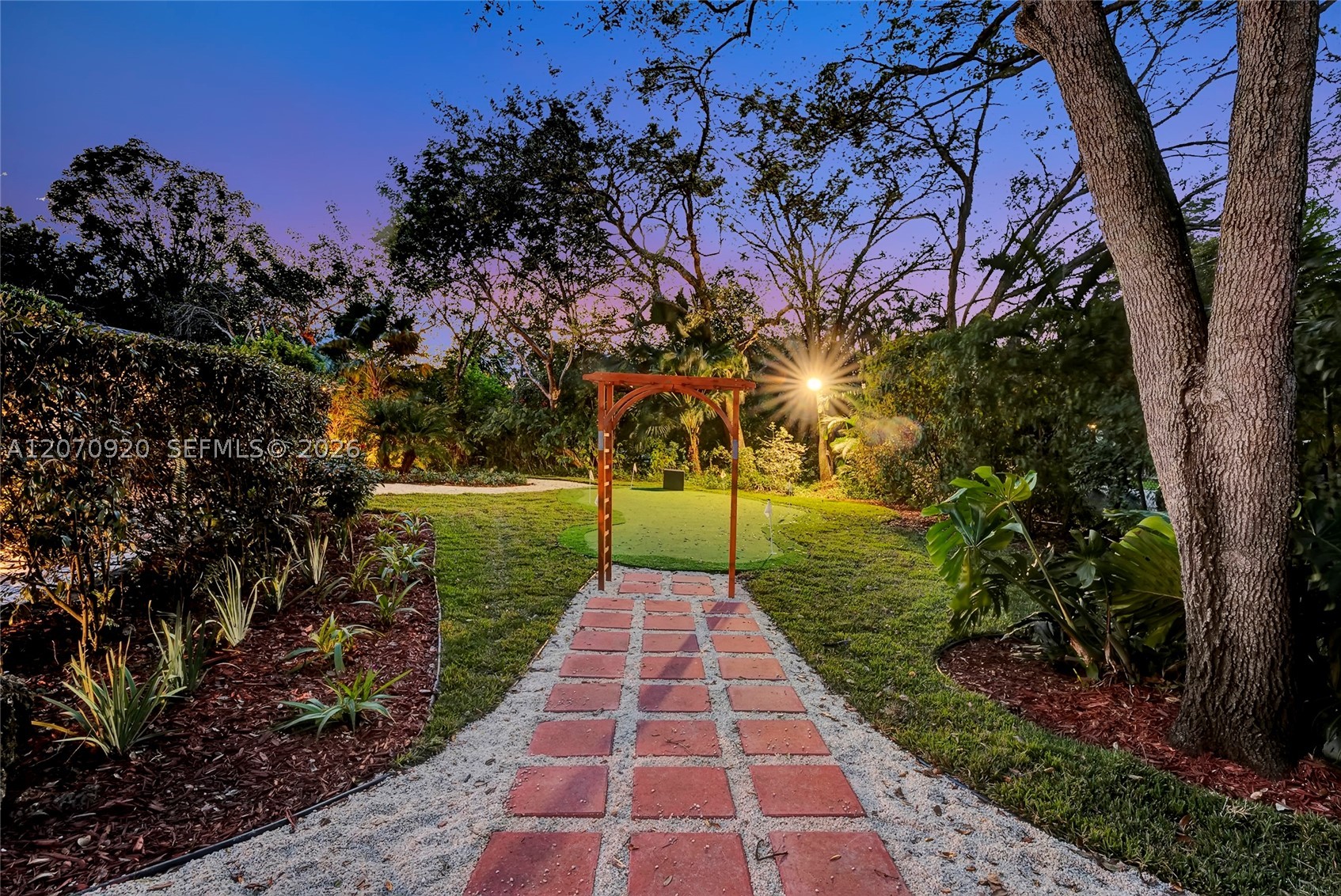 14330 SW 20th St, Davie FL 33325