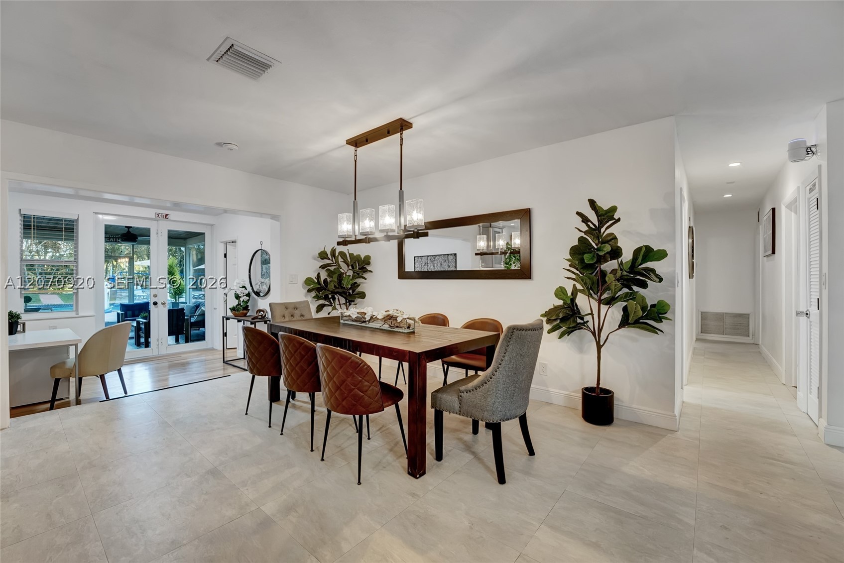 14330 SW 20th St, Davie FL 33325