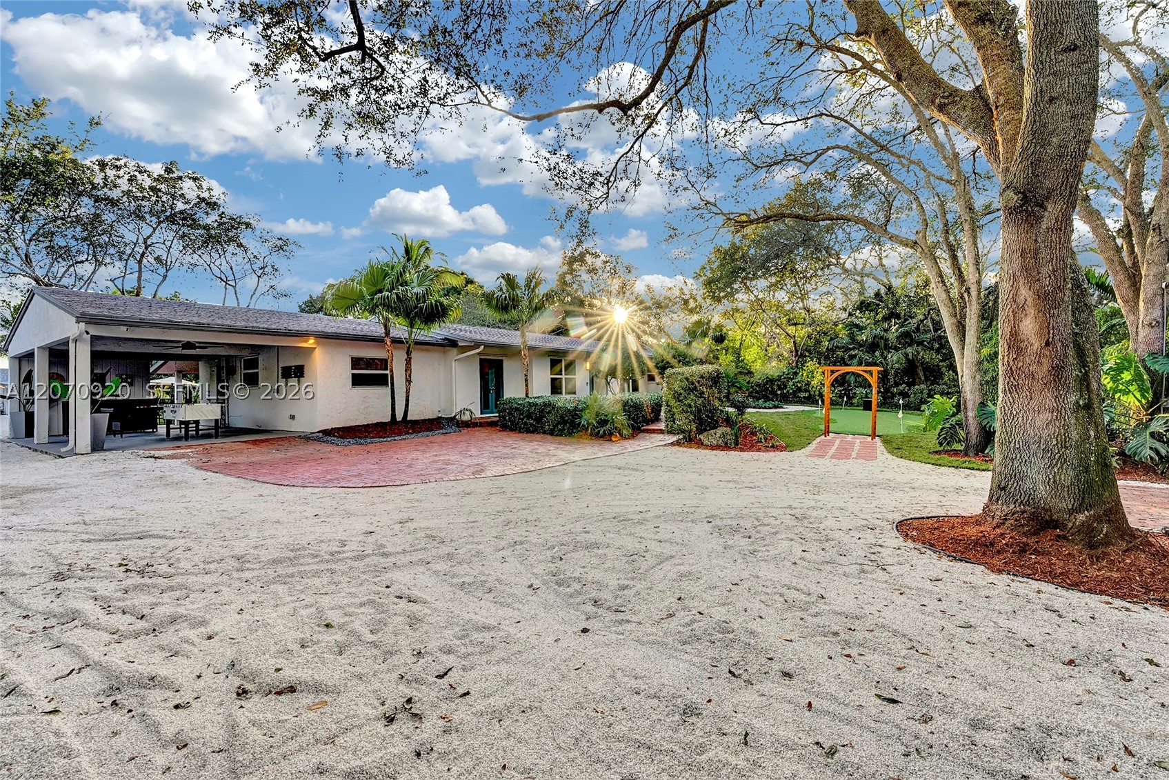 14330 SW 20th St, Davie FL 33325