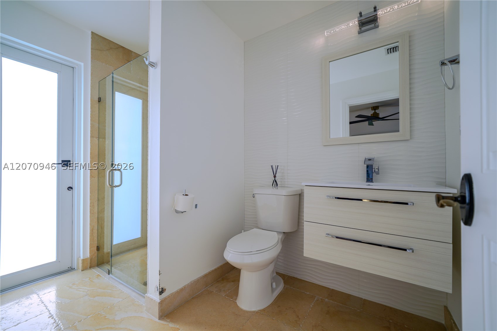 8134 Twin Lake Dr, Boca Raton FL 33496