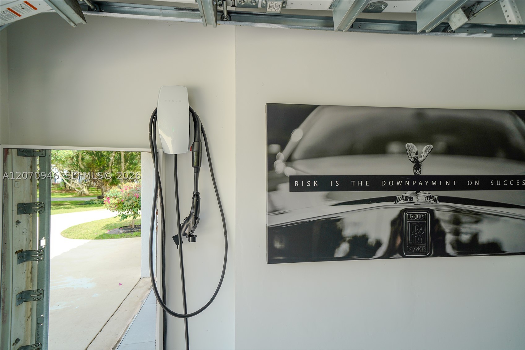 8134 Twin Lake Dr, Boca Raton FL 33496