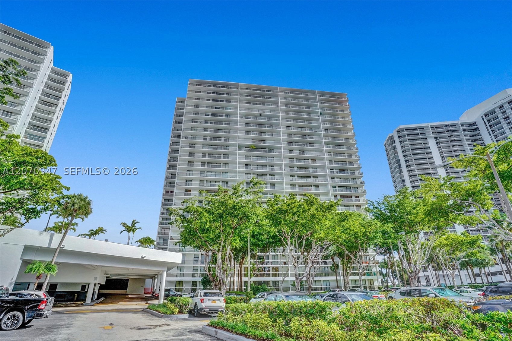 Aventura FL 33180 - A12070947