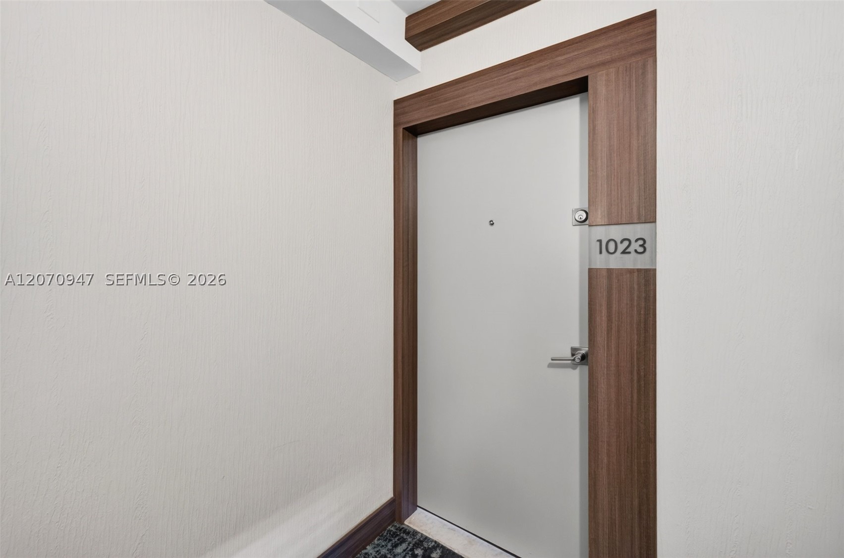 3731 N Country Club Dr #1023, Aventura FL 33180